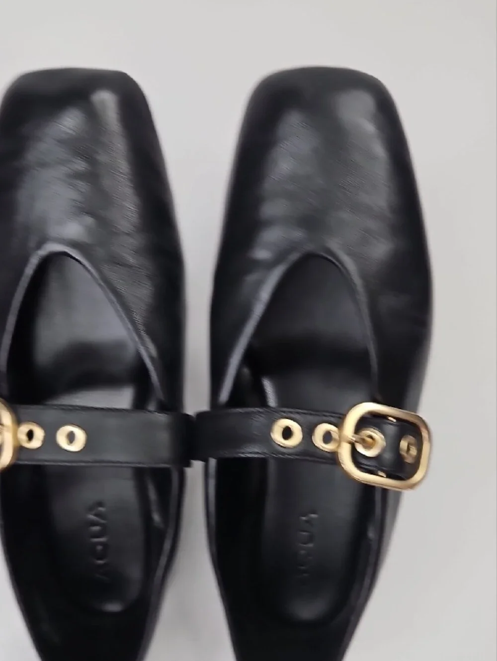 Aqua Stella Black Leather Mary Jane Flats with Gold Buckles Size 7.5